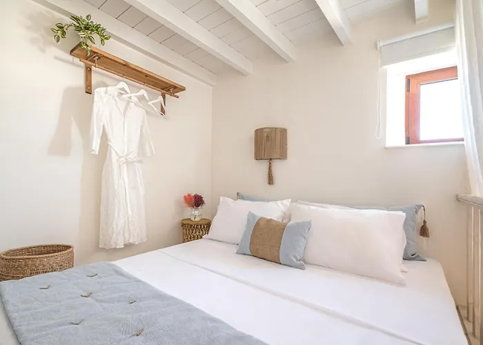 Melenia House 度假居 *