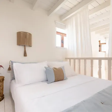 Melenia House *